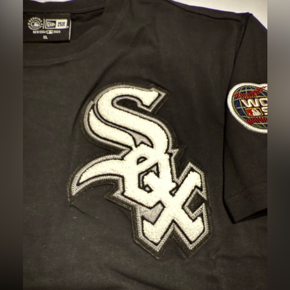 NWT Men’s New Era Logo Select White Sox, World Series T-Shirt, Size XL - Picture 2 of 9